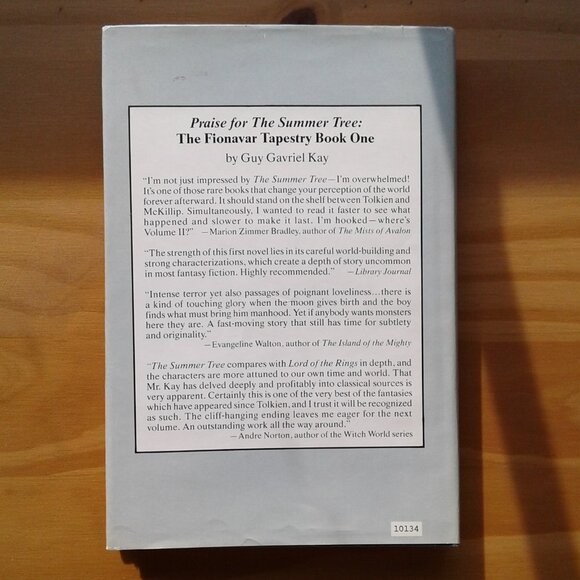 The Wandering Fire by Guy Gavriel Kay - Picture 2 of 6